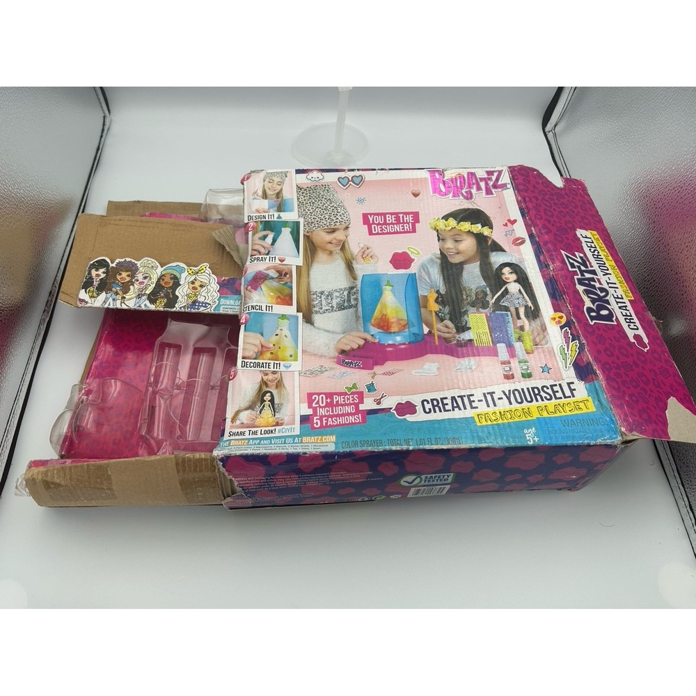 Bratz 2015 Create It Yourself